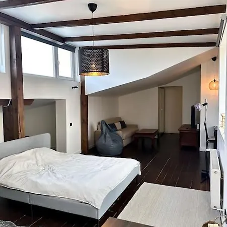 Historic Charm Your Old Town Retreat Appartement Riga